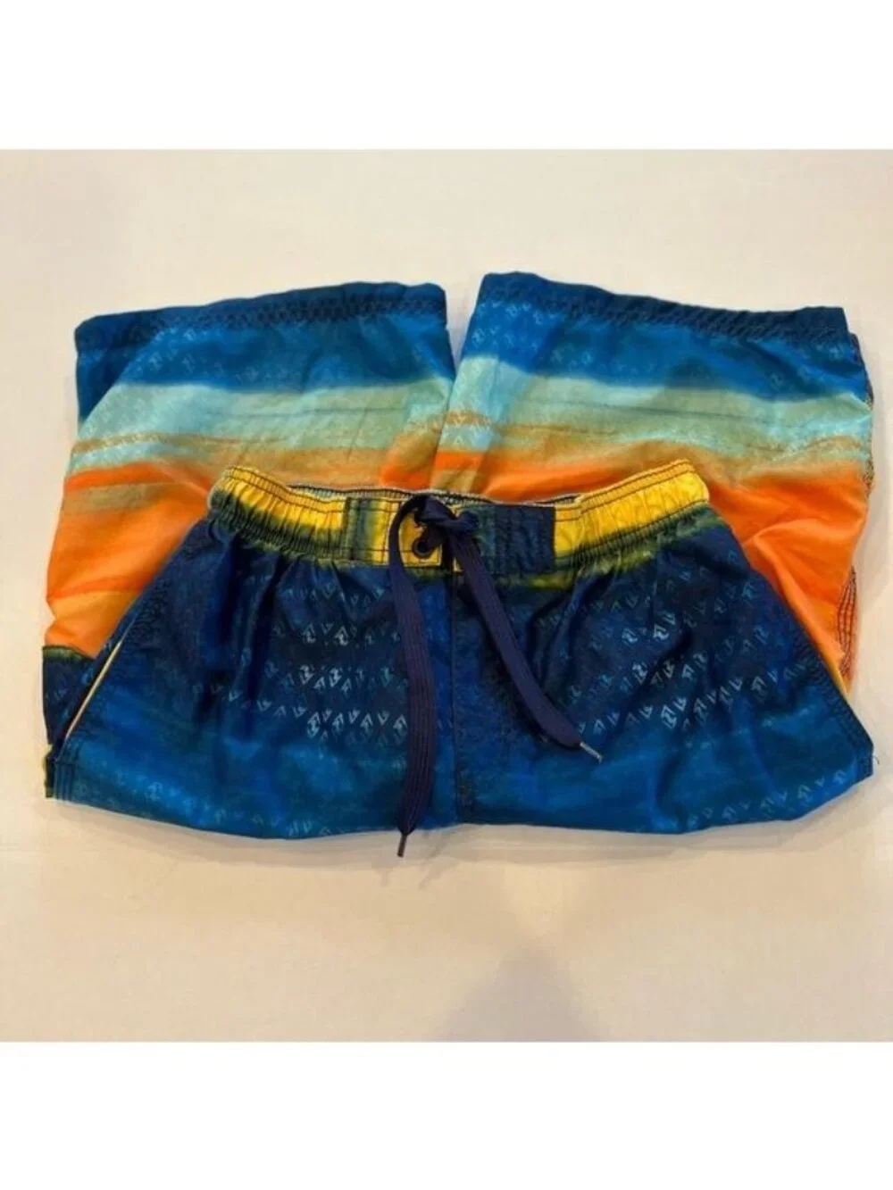 Okanu Surf Boy’s Board Shorts Large 14/16 Elastic Waist drawstring Mesh Lining